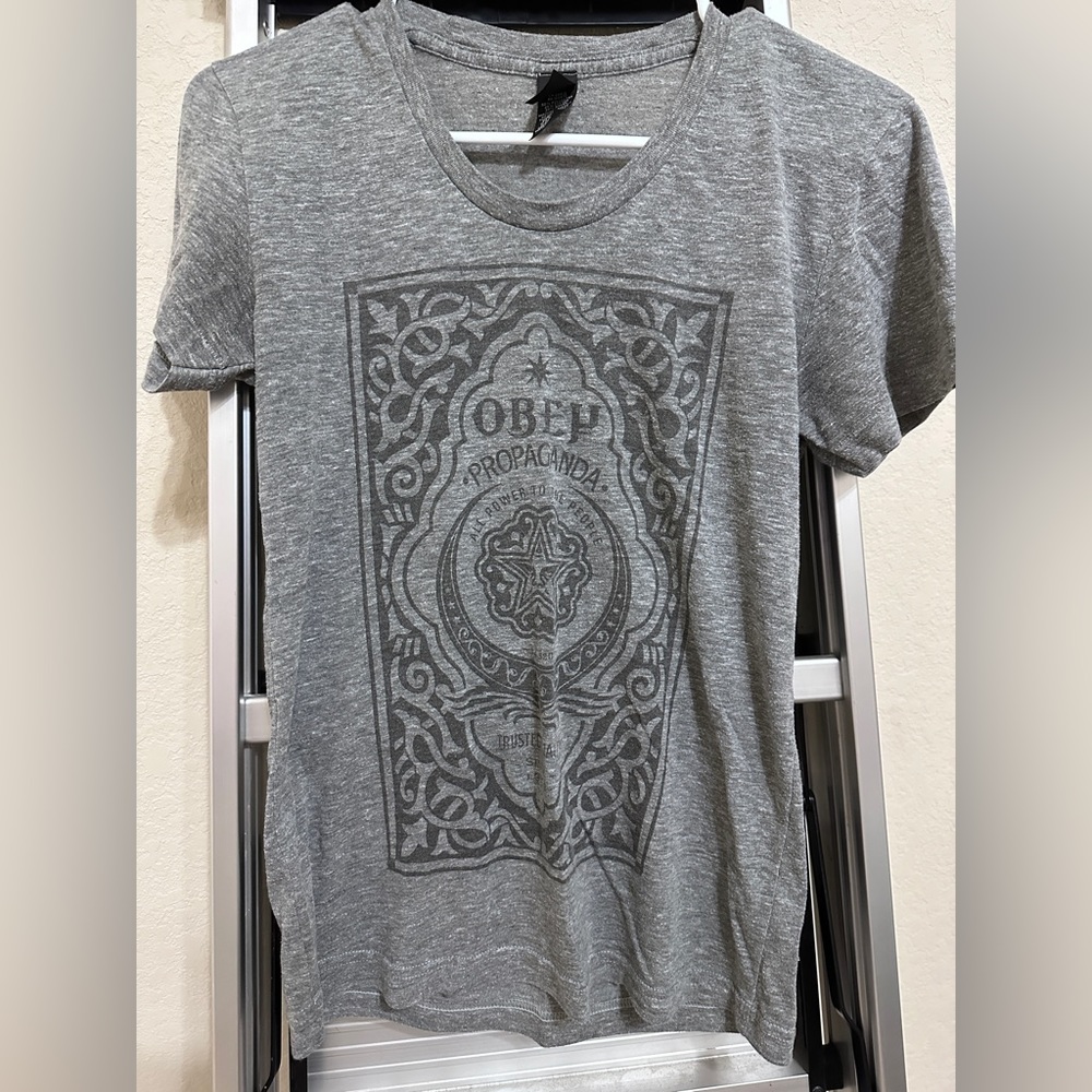 Obey Tee